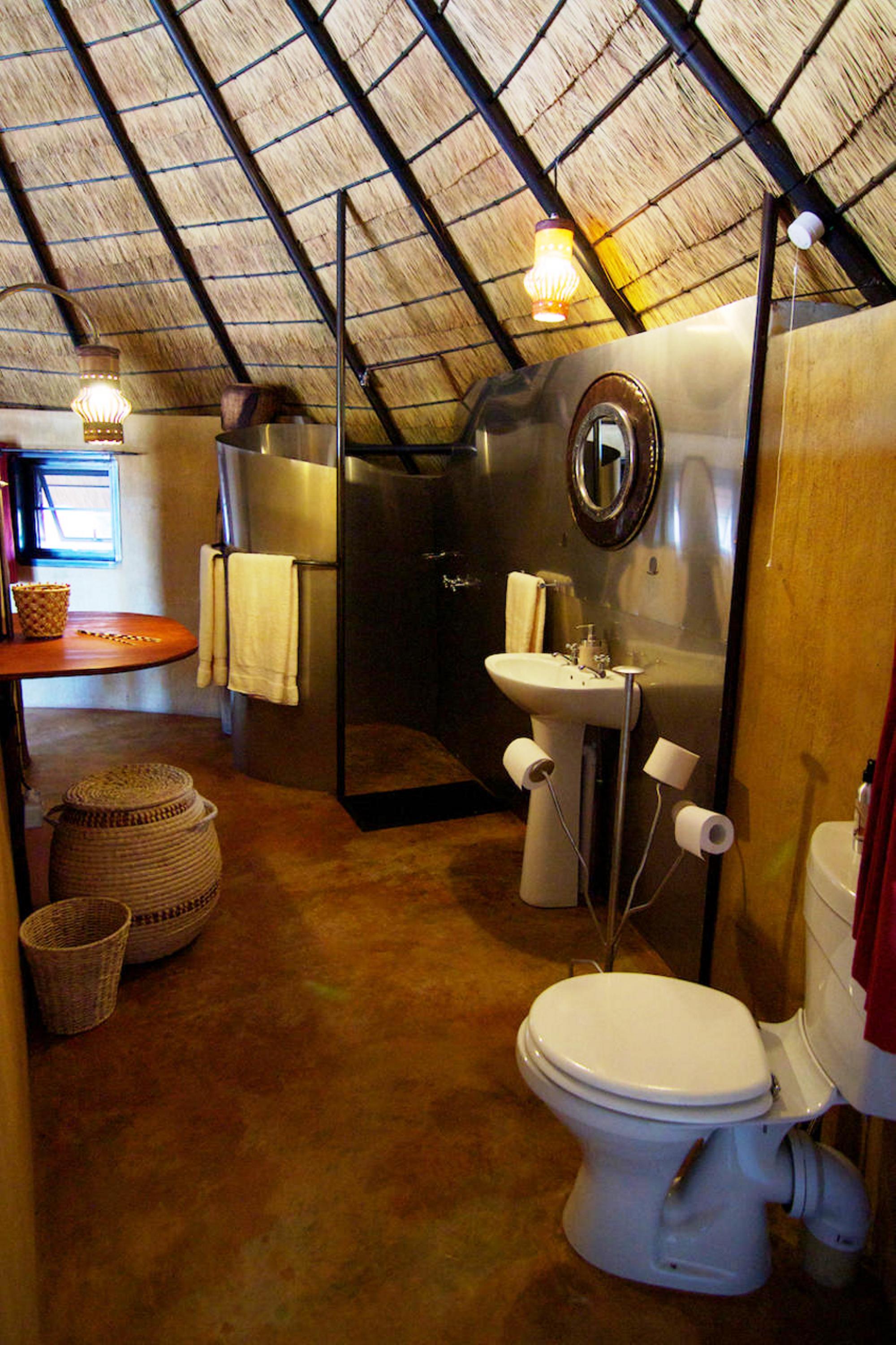 Ongula Village Homestead Lodge Ондангва Экстерьер фото