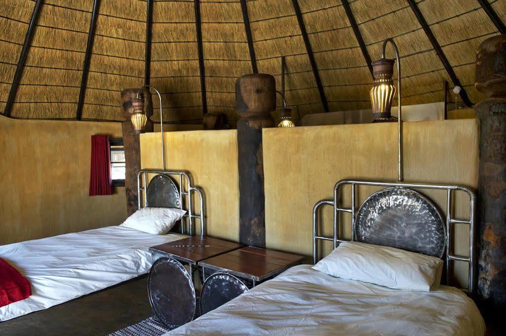 Ongula Village Homestead Lodge Ондангва Экстерьер фото